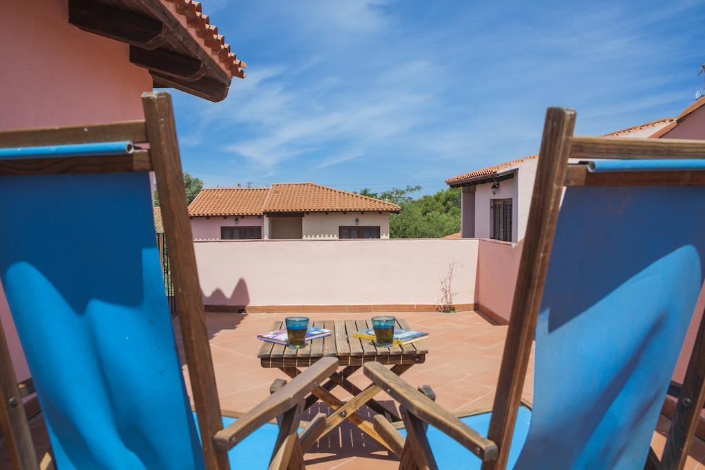 Residence Approdo Verde San Teodoro  Exteriör bild
