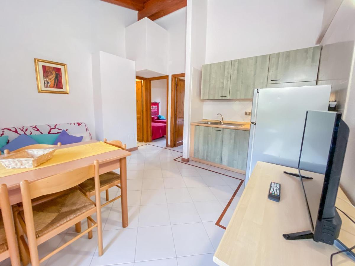 Residence Approdo Verde San Teodoro  Exteriör bild