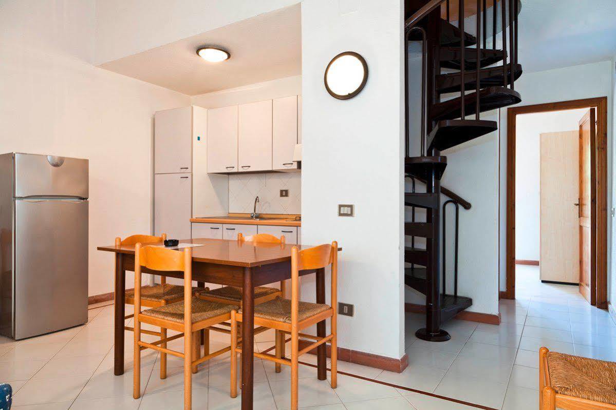 Residence Approdo Verde San Teodoro  Exteriör bild